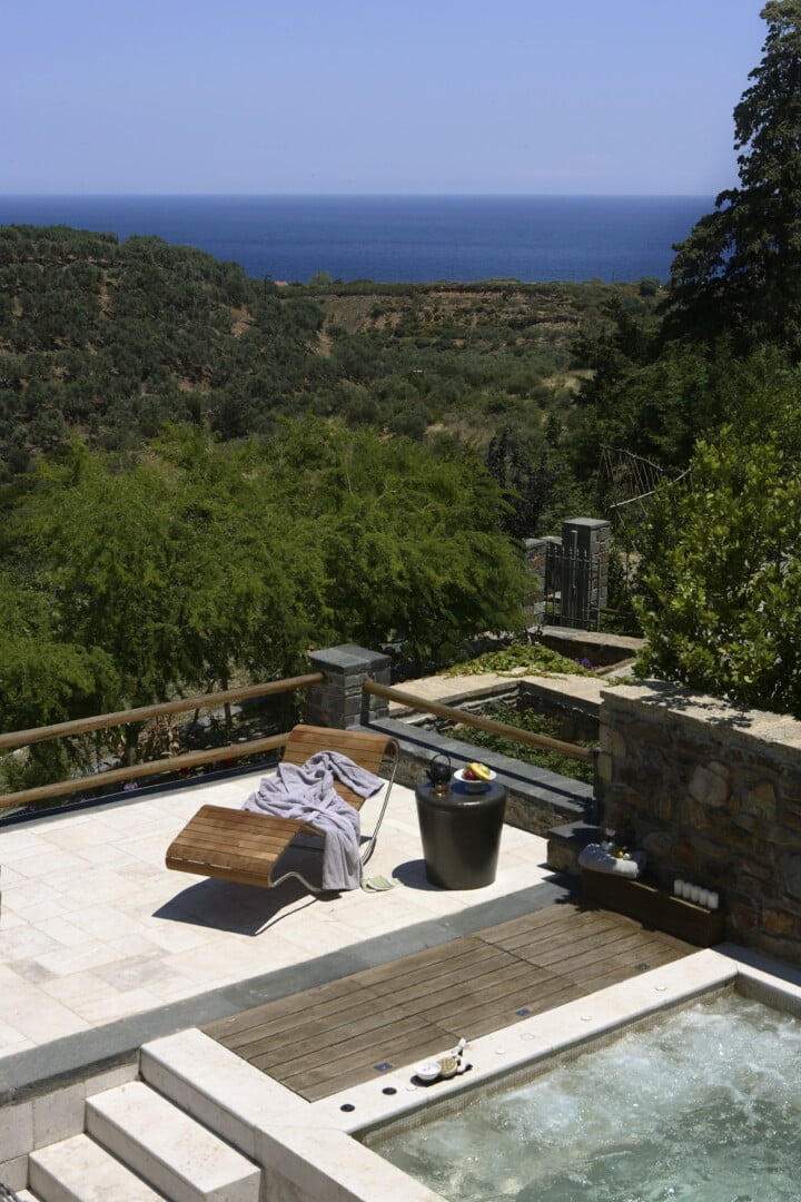 Kinsterna Spa_outdoor jacuzzi