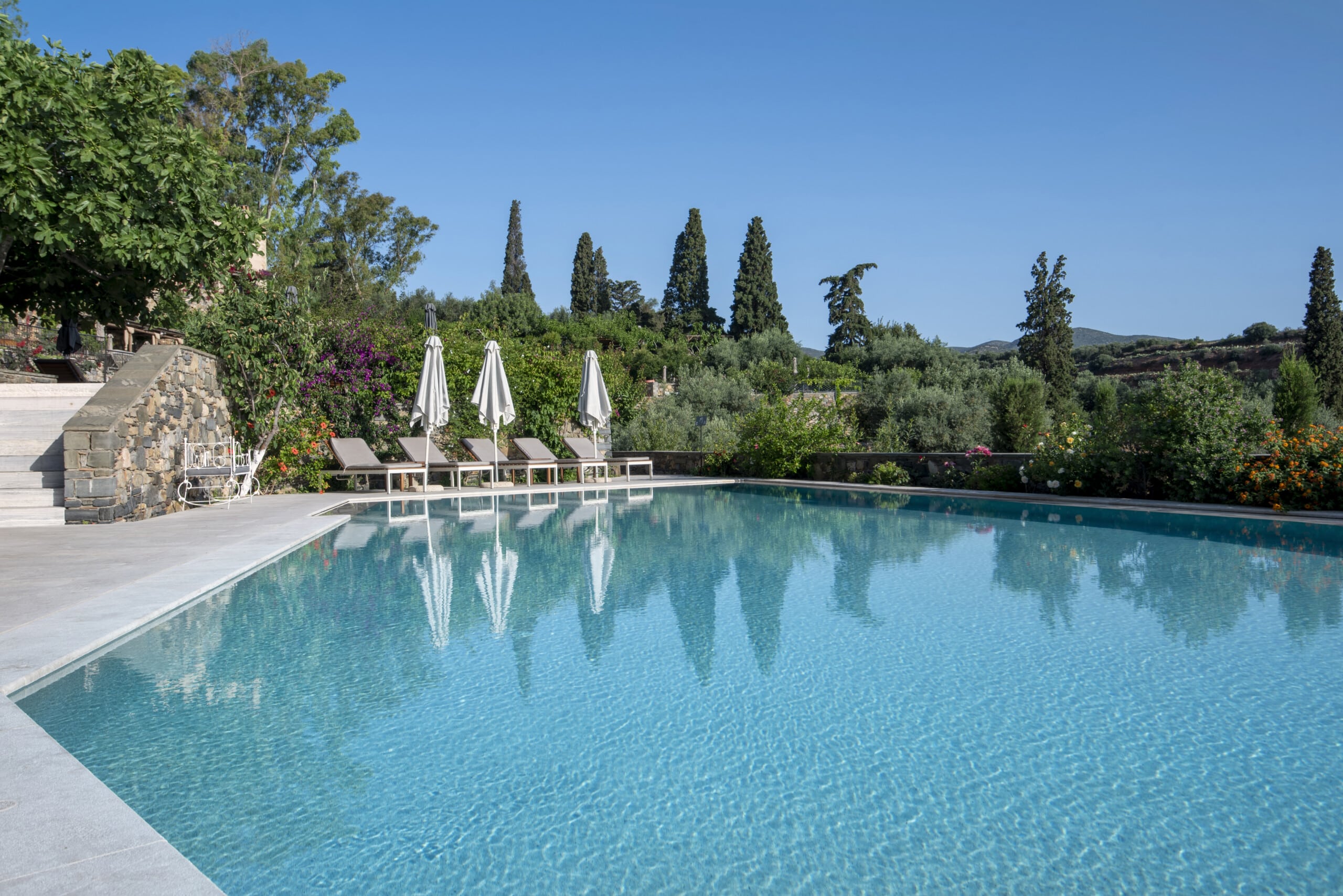 Family Pool - Kinsterna Hotel