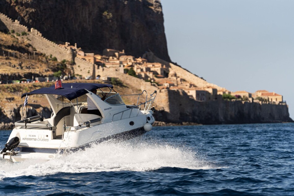 Kinsterna-yacht-2